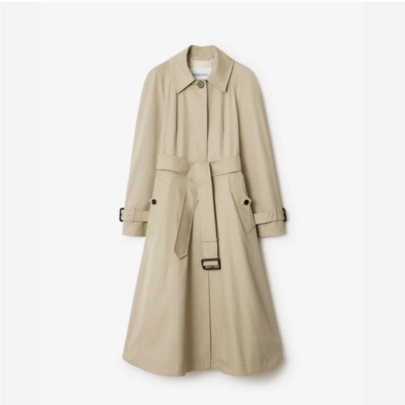 BURBERRY.  LONDON. Women's Beige Trench Coat - Picture 1 of 11